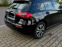Gebraucht Mercedes A200 Advanced 150 PS (110 kW) 2021 Schwarz Limousine