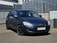 Gebraucht Kia Ceed 90 PS (66 kW) 2008 Blau Kleinwagen