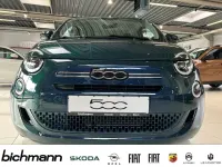 Neu Fiat 500 65 PS (47 kW) 2026 Gruen Kleinwagen