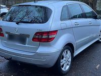 Gebraucht Mercedes B180 102 PS (75 kW) 2007 Silber Van / Kleinbus