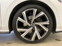 Gebraucht VW Golf VIII R-line 150 PS (110 kW) 2021 Weiß Kombi