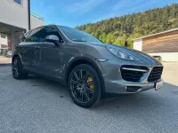Gebraucht Porsche Cayenne Turbo 500 PS (367 kW) 2012 Grau SUV