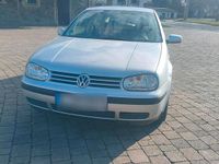 Gebraucht VW Golf IV 101 PS (74 kW) 2002 Silber Kleinwagen