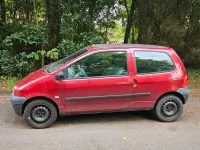 Używany Renault Twingo 58 KM (42 kW) 2009 Czerwony Hatchback