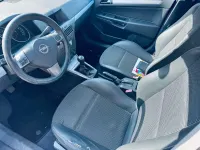 Usado Opel Astra Cosmo 140 HP (102 kW) 2006 Azul Carrinha