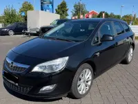 Gebraucht Opel Astra Sport 140 PS (102 kW) 2012 Kombi