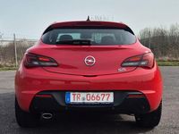 Gebraucht Opel Astra GTC Innovation 179 PS (131 kW) 2012 Rot Coupé