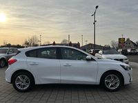 Gebraucht Ford Focus Cool & Connect 101 PS (74 kW) 2021 Weiß Limousine