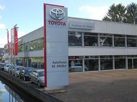 Gebraucht Toyota bZ4X Basis 150 kW (204 PS) 2023 Karminarot metallic SUV
