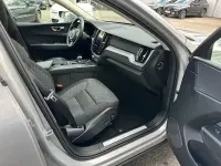 Gebraucht Volvo XC60 Core 197 PS (144 kW) 2023 Silver dawn (metallic) SUV