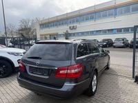 Gebraucht Mercedes E220 170 PS (125 kW) 2011 Grau Kombi