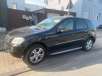Gebraucht Mercedes ML320 224 PS (164 kW) 2006 Schwarz SUV