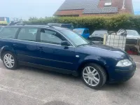 Gebraucht VW Passat 100 PS (73 kW) 2003 Blau Kombi