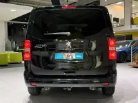 Gebraucht Peugeot Expert Premium 180 PS (132 kW) 2022 Schwarz Van