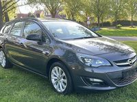 Gebraucht Opel Astra Active 140 PS (102 kW) 2013 Plat.anthr./rogrey/0j:silbergr Kombi