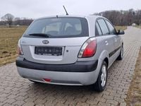 Gebraucht Kia Rio EX 97 PS (71 kW) 2008 Silber Limousine