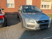 Second-hand Ford Focus 101 CP (74 kW) 2005 Argintiu Hatchback