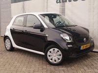 Gebraucht Smart ForFour Pure 71 PS (52 kW) 2016 Schwarz Kleinwagen