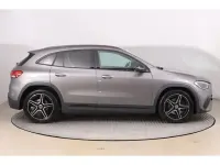 Gebraucht Mercedes GLA200 AMG line 150 PS (110 kW) 2023 Grau SUV