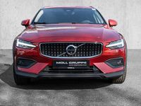 Gebraucht Volvo V60 CC Ultimate 197 PS (144 kW) 2023 Rot Kombi