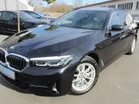 Gebraucht BMW 520 Sport Line 190 PS (139 kW) 2023 Black sapphire metallic Kombi