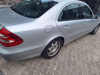 Gebraucht Mercedes E200 Classic 163 PS (119 kW) 2004 Silber Limousine