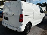 Gebraucht Peugeot Expert Premium 122 PS (89 kW) 2019 Weiß Van
