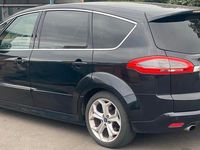 Second-hand Ford S-MAX 203 CP (149 kW) 2011 Negru Monovolum