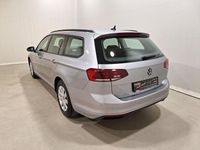 Gebraucht VW Passat Conceptline 150 PS (110 kW) 2022 Pyritsilber metallic Kombi