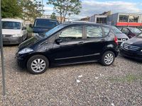 Gebraucht Mercedes A160 82 PS (60 kW) 2008 Kosmosschwarz  metalliclack Kleinwagen
