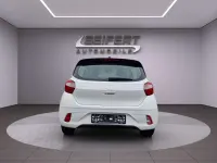 Gebraucht Hyundai i10 Select 63 PS (46 kW) 2024 Atlas white / sol Kleinwagen