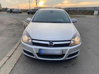 Gebraucht Opel Astra 105 PS (77 kW) 2004 Silber Limousine