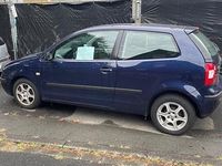 Gebraucht VW Polo 64 PS (47 kW) 2002 Blau Kleinwagen