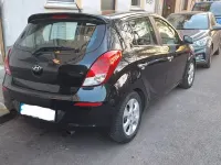 Gebraucht Hyundai i20 75 PS (55 kW) 2013 Schwarz Kleinwagen