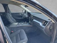 Gebraucht Volvo XC60 197 PS (144 kW) 2022 Onyx black metallic SUV