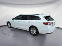 Gebraucht Skoda Superb Essence 150 PS (110 kW) 2025 Weiß Kombi