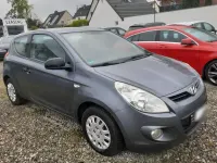 Gebraucht Hyundai i20 81 PS (59 kW) 2010 Grau Kleinwagen