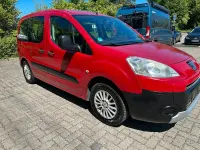 Gebraucht Peugeot Partner 120 PS (88 kW) 2009 Rot Van / Kleinbus