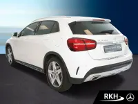 Gebraucht Mercedes GLA180 AMG line 122 PS (89 kW) 2019 Weiß SUV