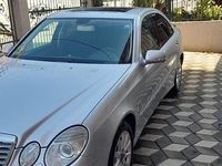 Gebraucht Mercedes E220 170 PS (125 kW) 2008 Silber Limousine