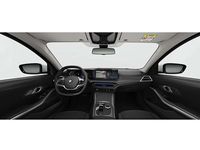 Neu BMW 318 156 PS (114 kW) 2025 Wählbar Kombi