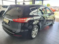 Gebraucht Ford S-MAX Titanium 190 PS (139 kW) 2023 Schwarz Van / Kleinbus