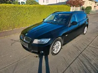 Gebraucht BMW 318 143 PS (105 kW) 2012 Schwarz Kombi