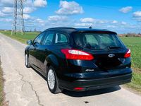 Gebraucht Ford Focus 100 PS (73 kW) 2013 Schwarz Kombi