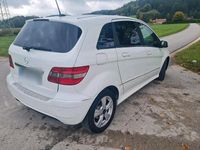 Gebraucht Mercedes B200 150 PS (110 kW) 2009 Weiß Van / Kleinbus