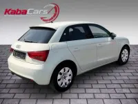 Gebraucht Audi A1 Sportback Attraction 122 PS (89 kW) 2013 Amalfiweiss Kleinwagen