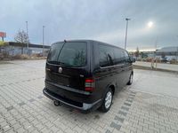 Gebraucht VW Multivan 174 PS (127 kW) 2004 Schwarz Van
