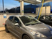 Gebraucht Peugeot 207 71 PS (52 kW) 2011 Grau Limousine