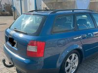 Gebraucht Audi A4 130 PS (95 kW) 2002 Blau Kombi