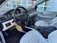 Gebraucht Mercedes B180 109 PS (80 kW) 2005 Grau Van / Kleinbus
